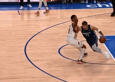 问鼎娱乐官网-东契奇第16次技犯被取消 无需停赛可出战收官战